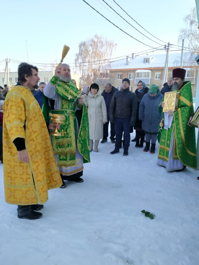 Храм Воскресения Словущего в селе Колычево